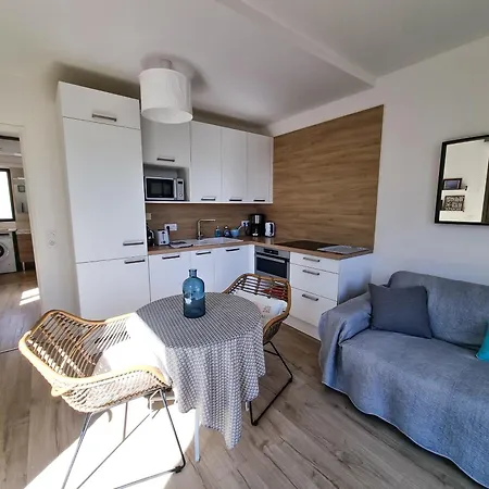 Apartamento La Fossette - T2 Avec Terrasse, Parking Et Wifi *